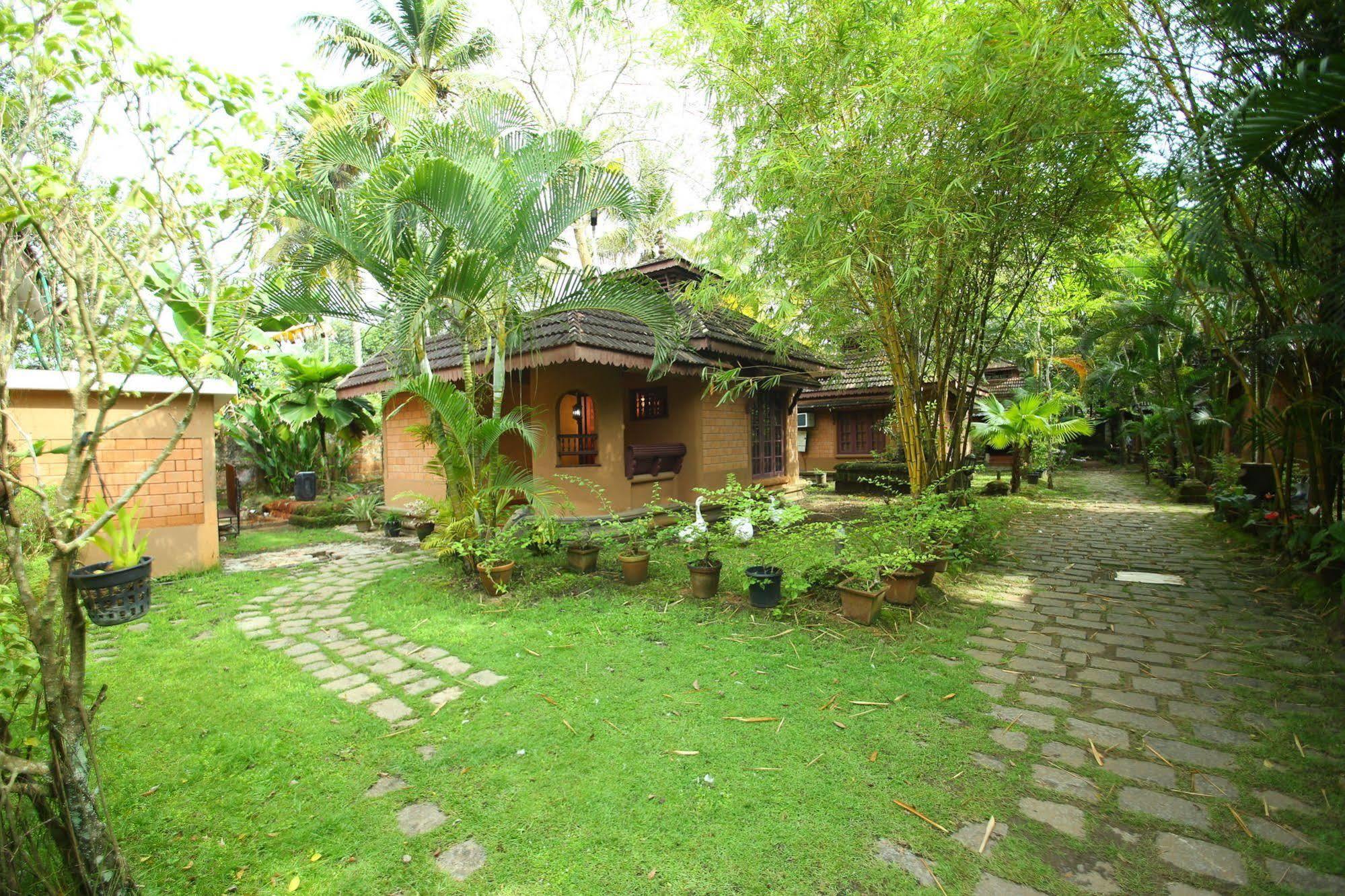 Pagoda Resorts Alappuzha Zewnętrze zdjęcie